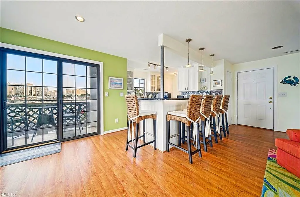 417 Harbour Pt #202, Virginia Beach — photo