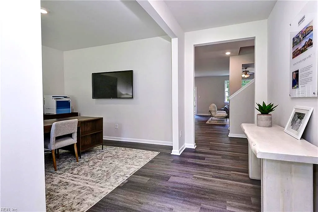 8685 Thomas Jefferson Way, Gloucester — photo