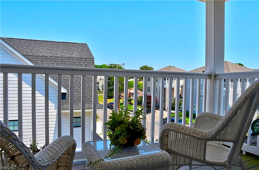 5512 Holly Rd, Virginia Beach — photo