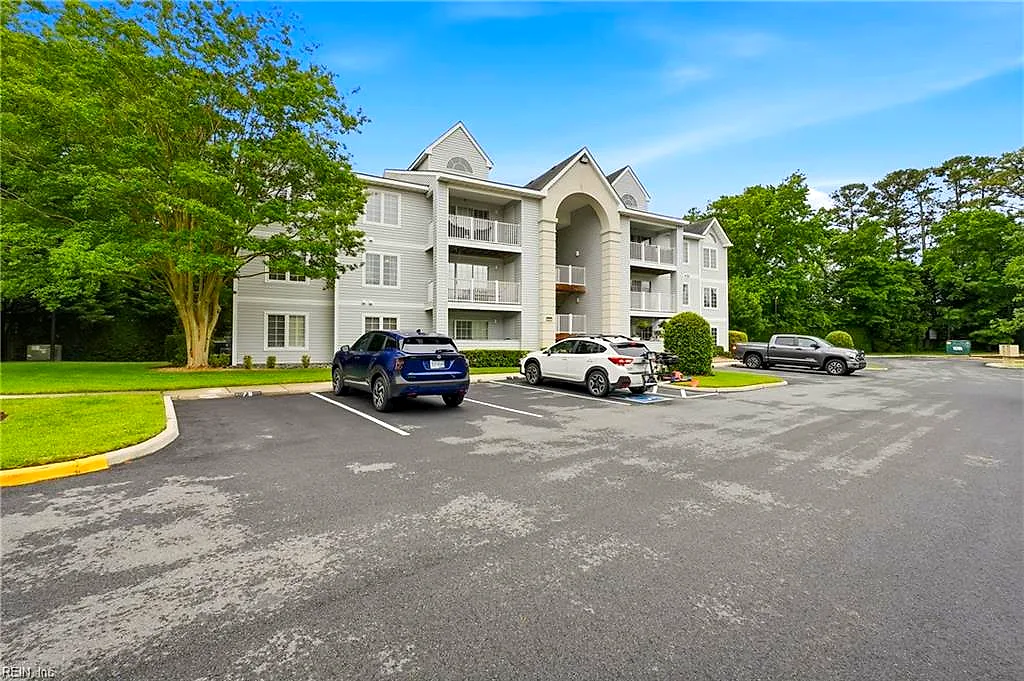 904 Charnell DR #303, VIRGINIA BEACH VA 23451