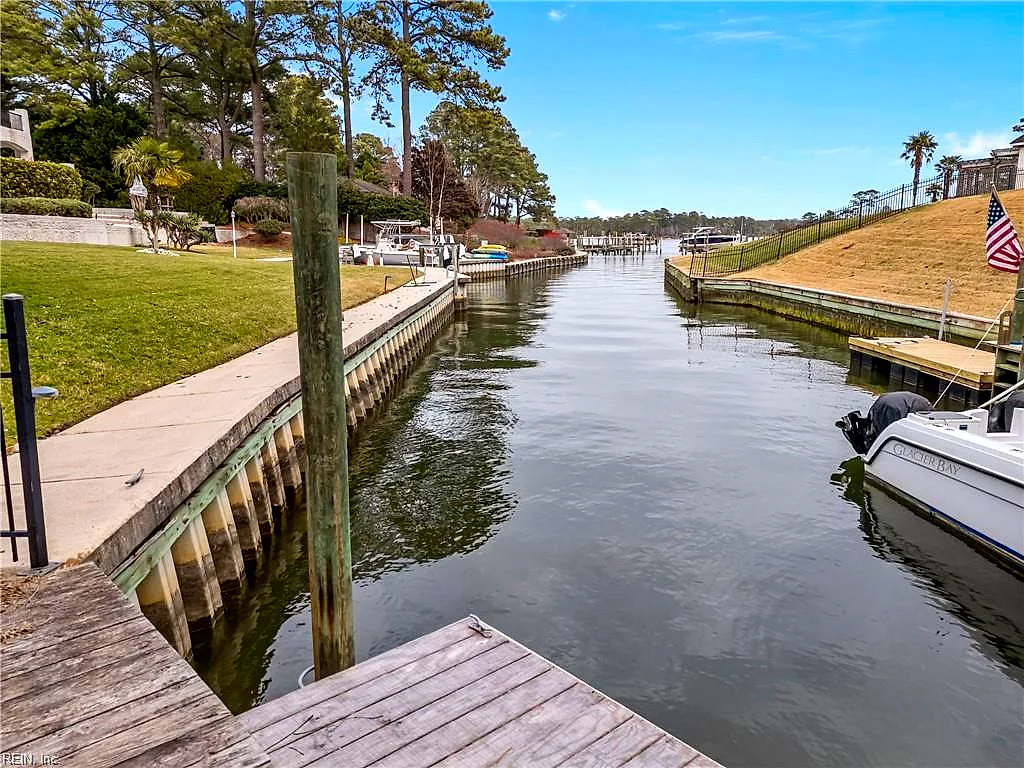 1504 Alanton Dr, Virginia Beach — photo