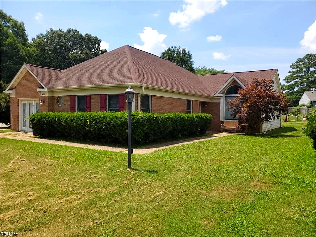 425 Truxtun CT, NEWPORT NEWS VA 23608
