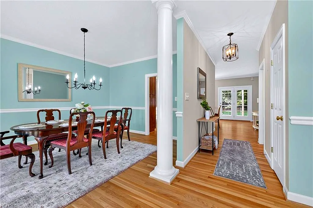 214 Denise Dr, Yorktown — photo