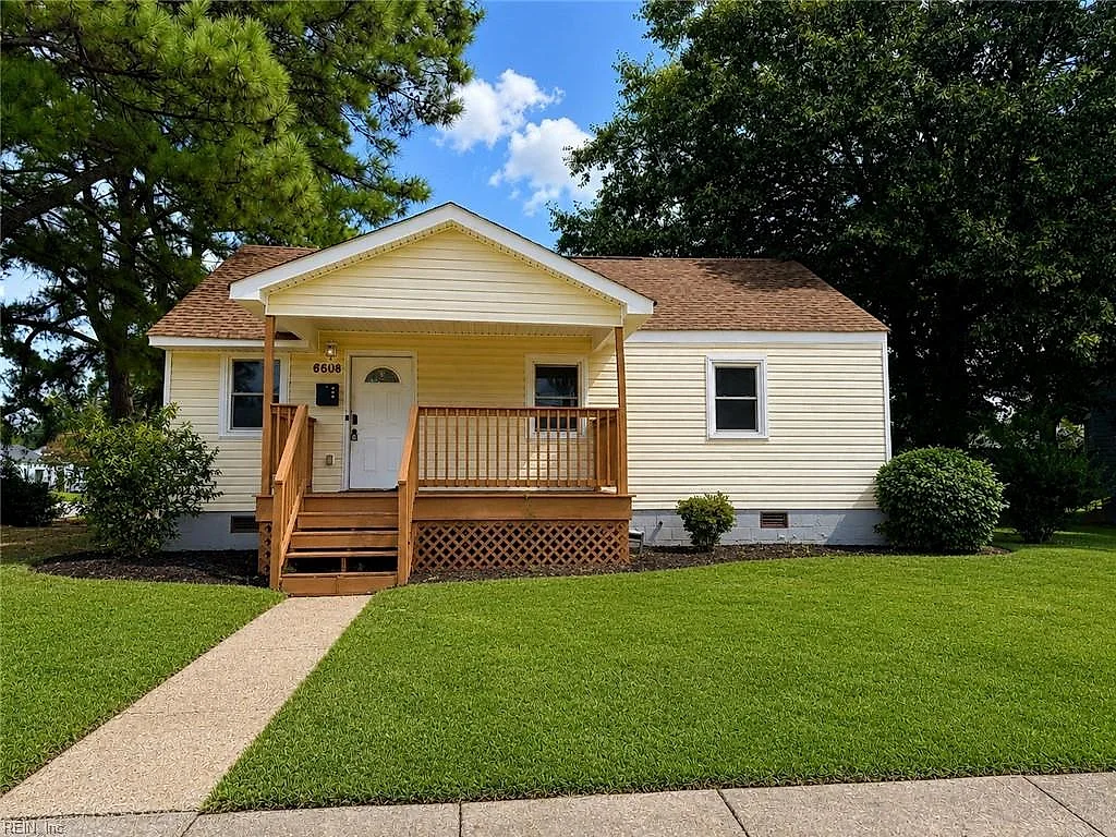 6608 Glenoak Dr, Norfolk — photo