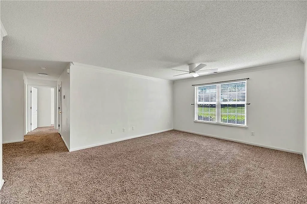 2403 Old Greenbrier Rd, Chesapeake — photo