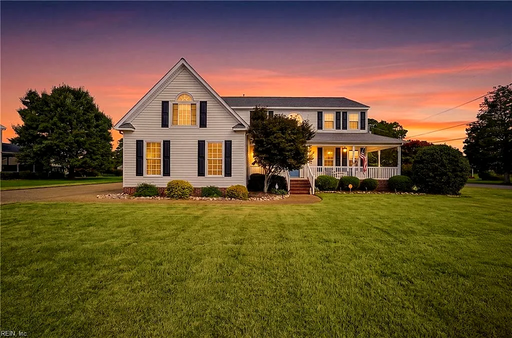 2 Pheasant DR, POQUOSON VA 23662