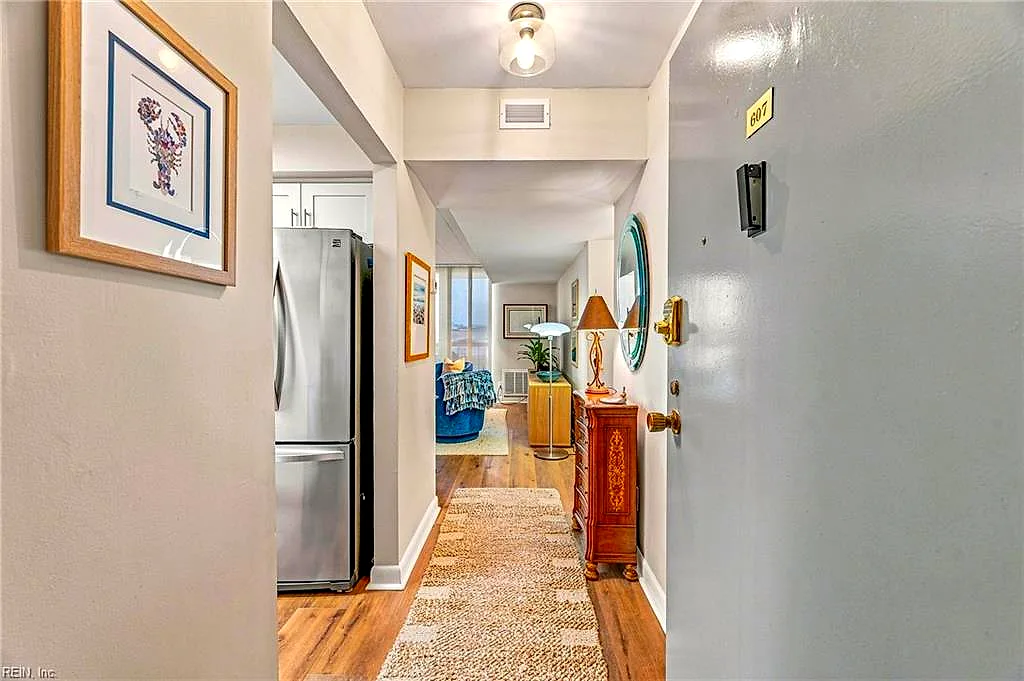 3288 Page Ave #607, Virginia Beach — photo
