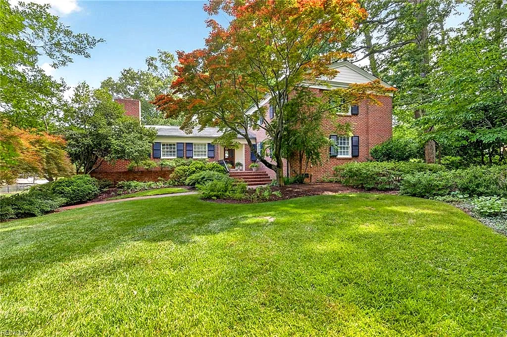 815 Cavalier Dr, Virginia Beach — photo