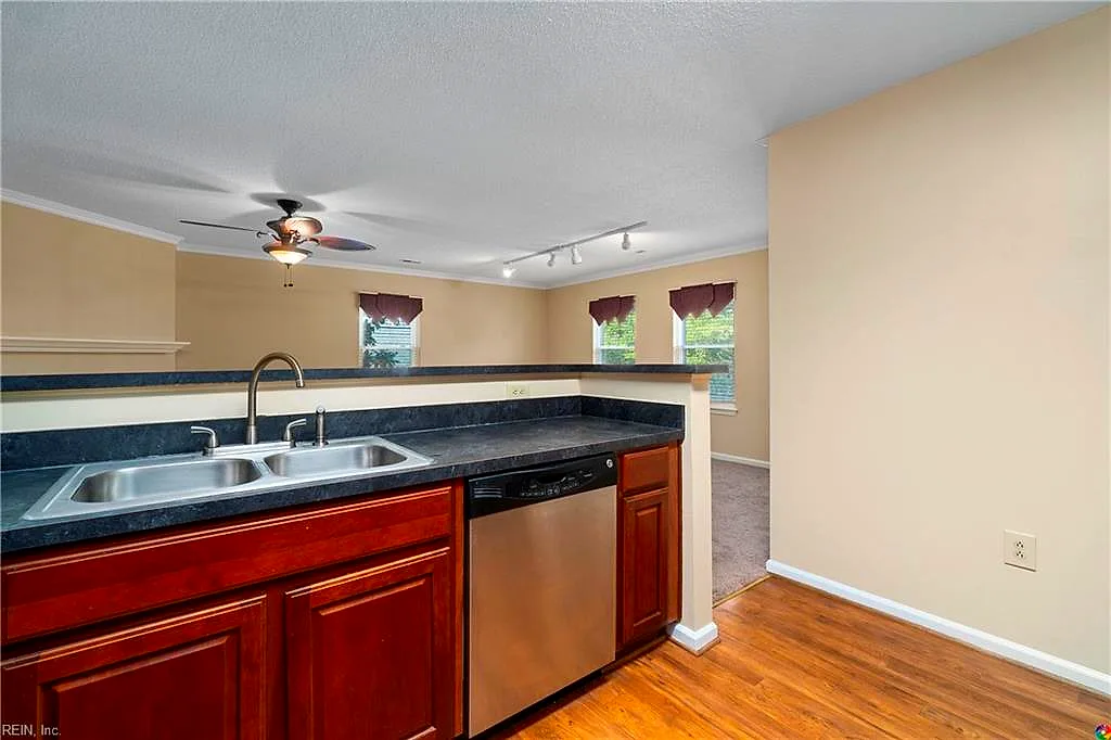 103 Westover Ave ##206, Norfolk — photo