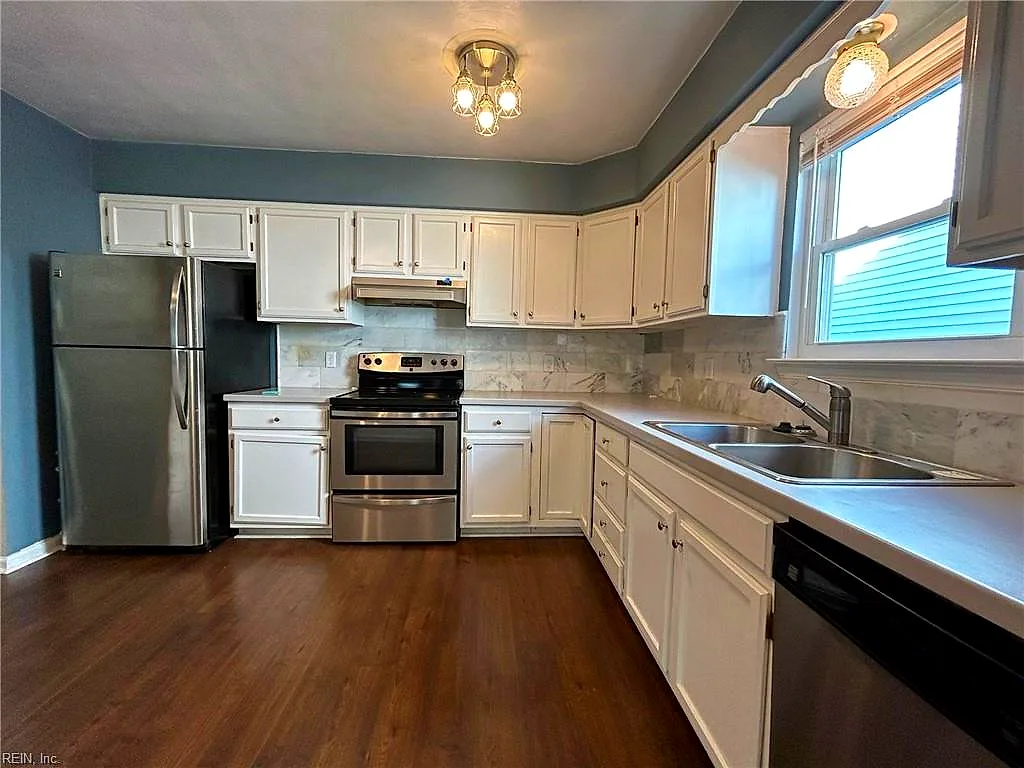 913 Bernstein Ct, Virginia Beach — photo