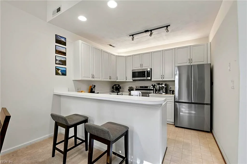 401 Hidden Shores Ct #104, Virginia Beach — photo
