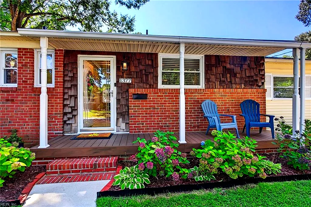 1377 Bailey St, Norfolk — photo