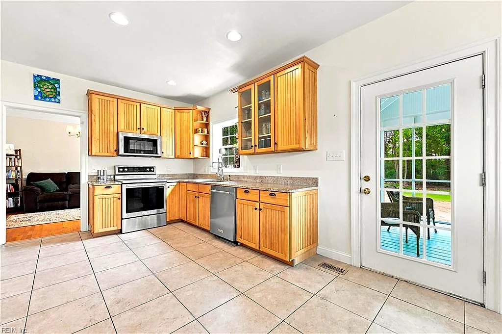 120 Martin Ln, Knotts Island — photo