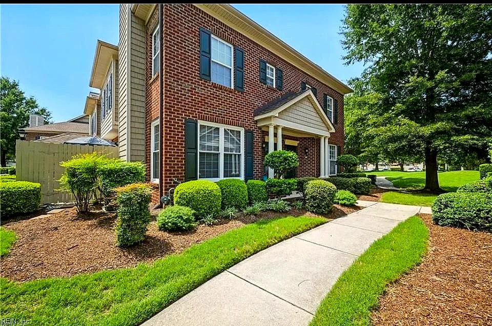 1033 Farrcroft WAY, VIRGINIA BEACH VA 23455