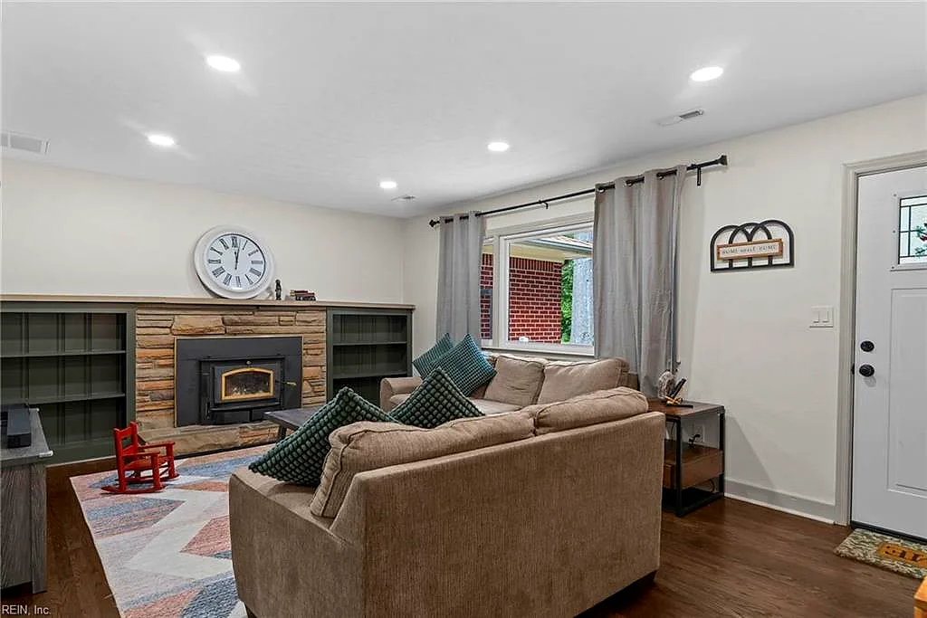 229 Cedar Rd, Chesapeake — photo
