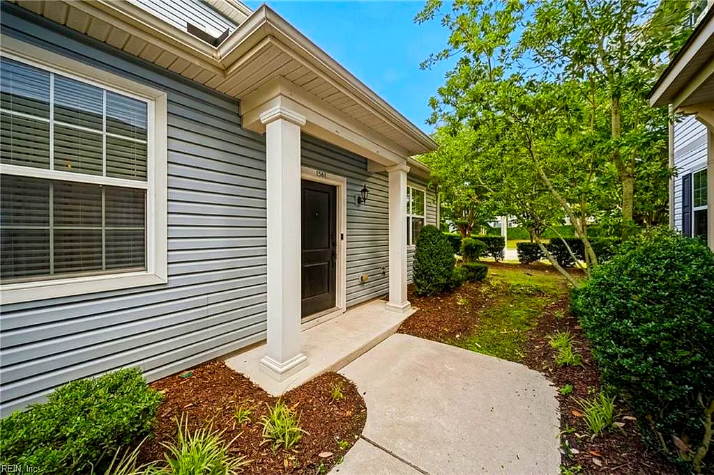 1561 Rollesby WAY, CHESAPEAKE VA 23320
