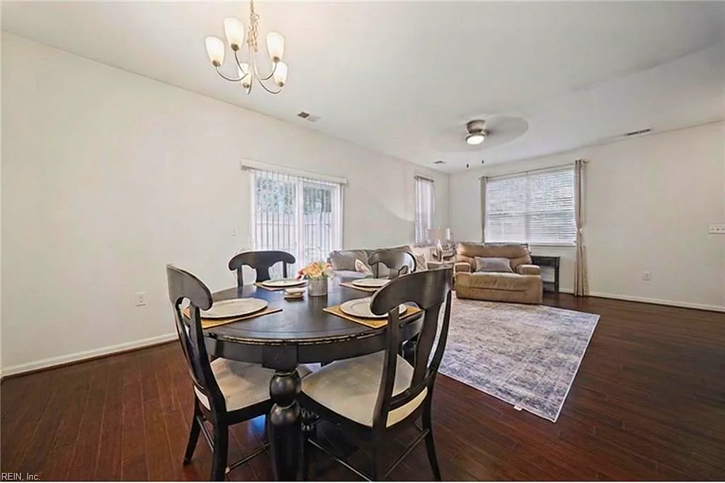 1561 Rollesby Way, Chesapeake — photo
