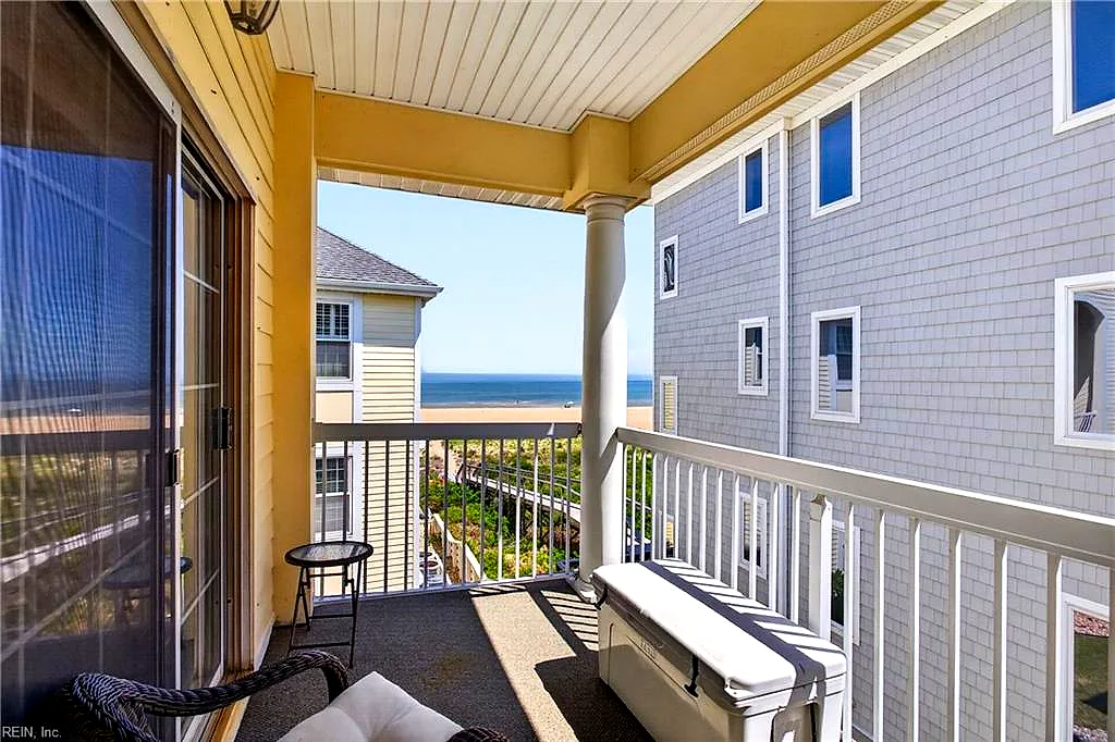 3232 Silver Sands CIR #300, VIRGINIA BEACH VA 23451