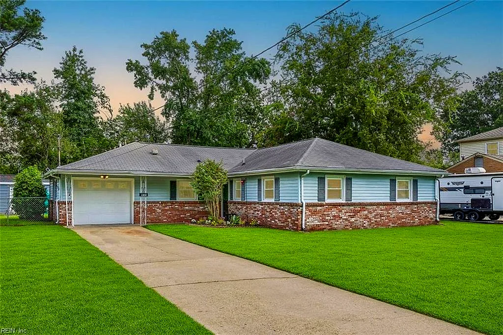 108 Raymond DR, HAMPTON VA 23666