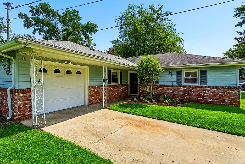 108 Raymond Dr, Hampton — photo