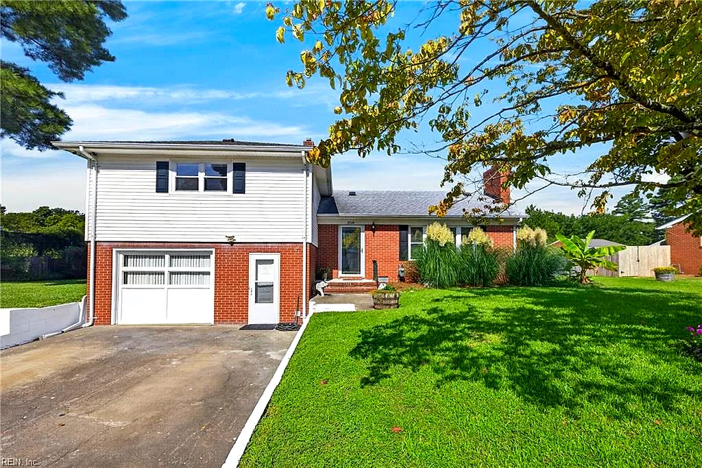 3204 Camellia DR, PORTSMOUTH VA 23703