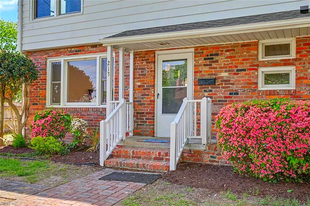 213 Brooke Dr, Hampton — photo