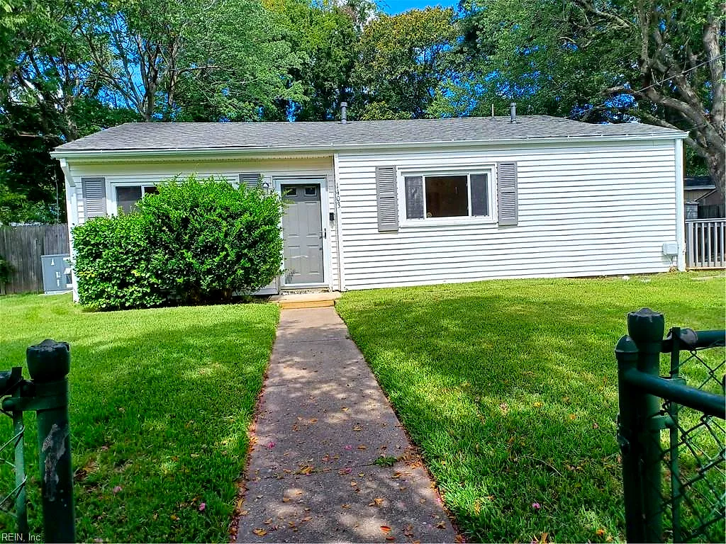 1403 Salton DR, CHESAPEAKE VA 23325