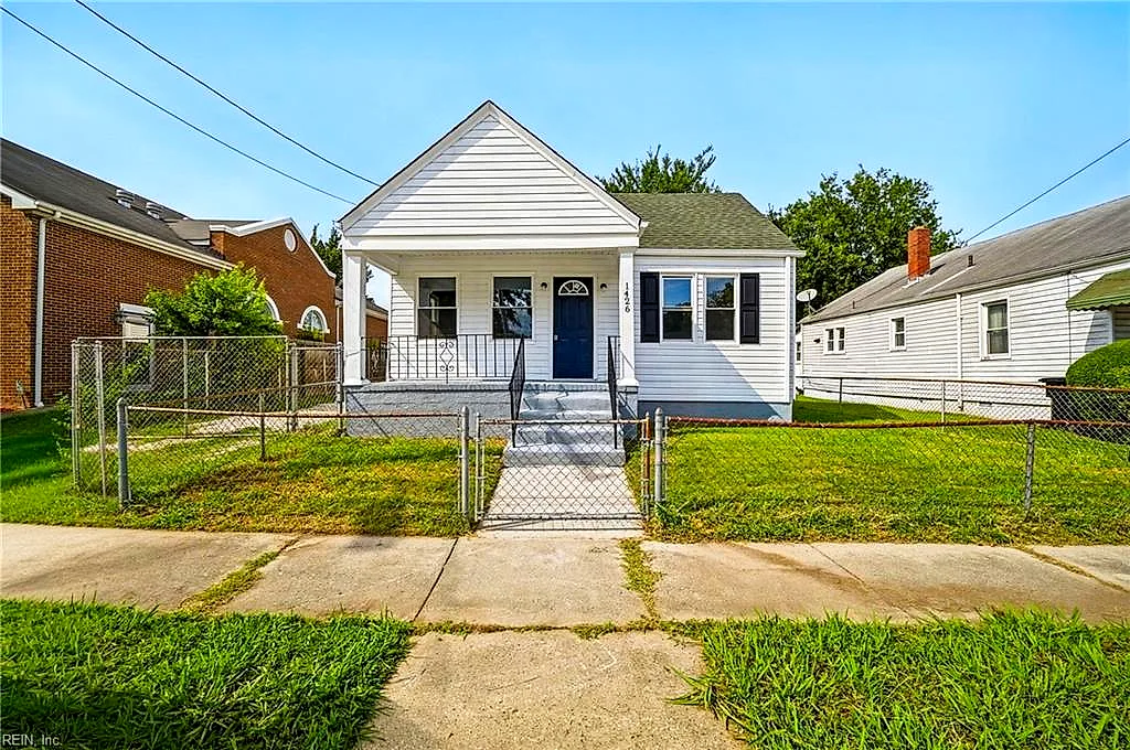 1426 Wilcox Ave, Portsmouth — photo