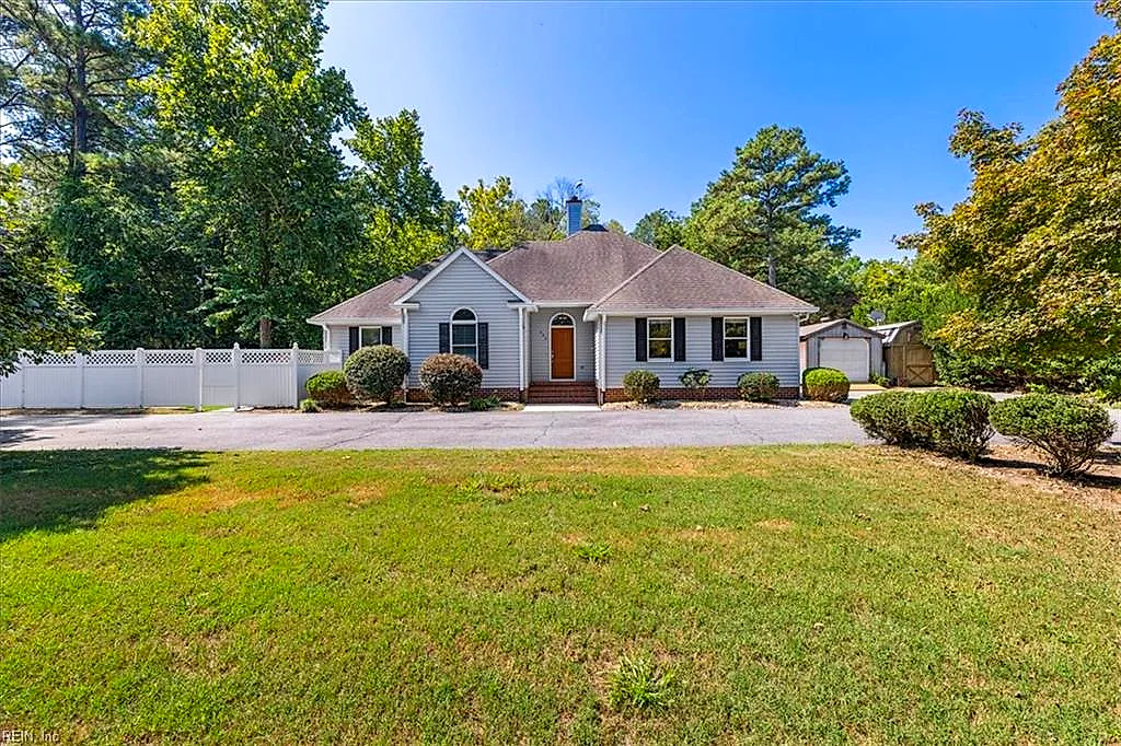 653 Kings HWY, SUFFOLK VA 23432