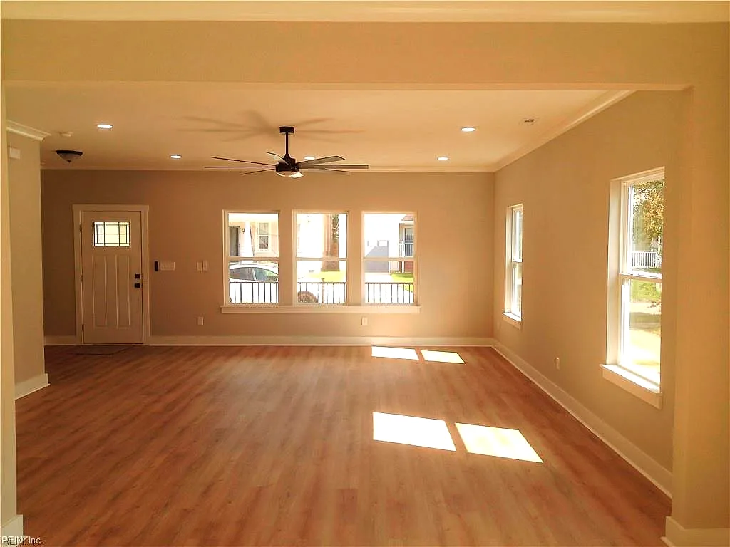 2421 Hale St, Norfolk — photo