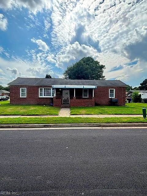 2700 Hickory ST, PORTSMOUTH VA 23707