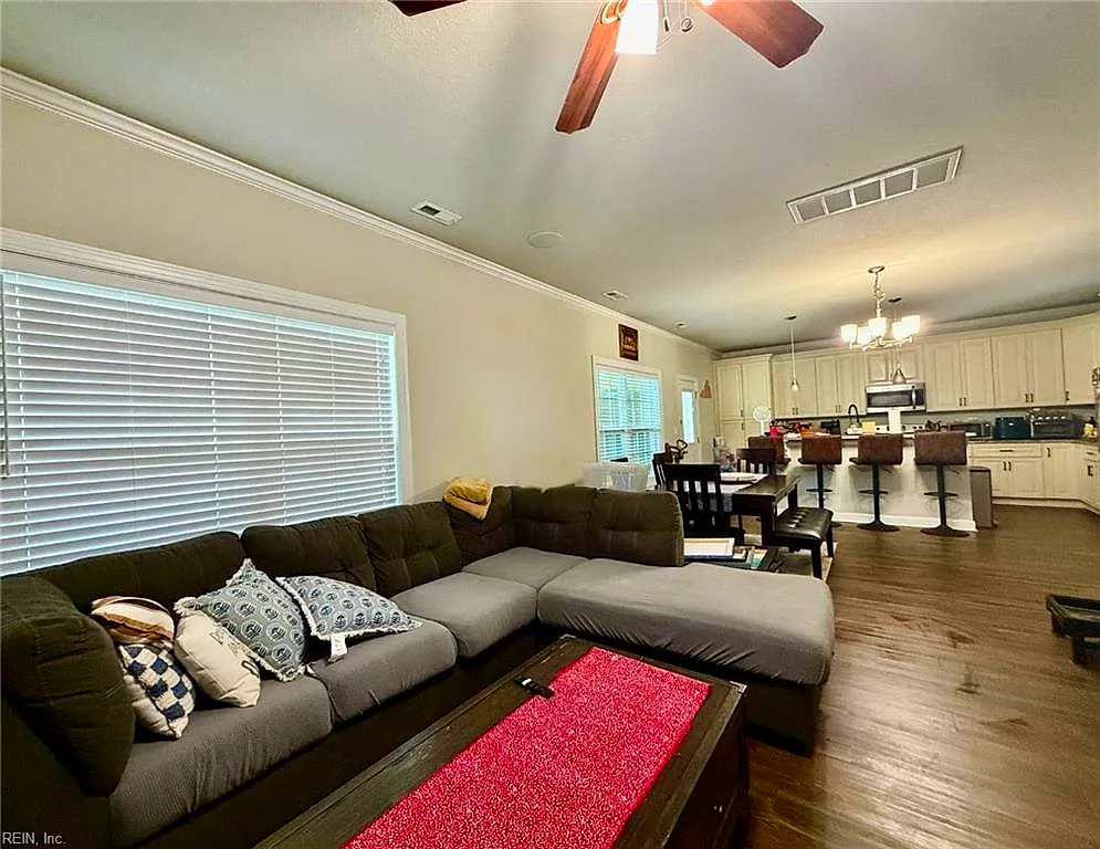 1302 Hawthorne Dr #B, Chesapeake — photo