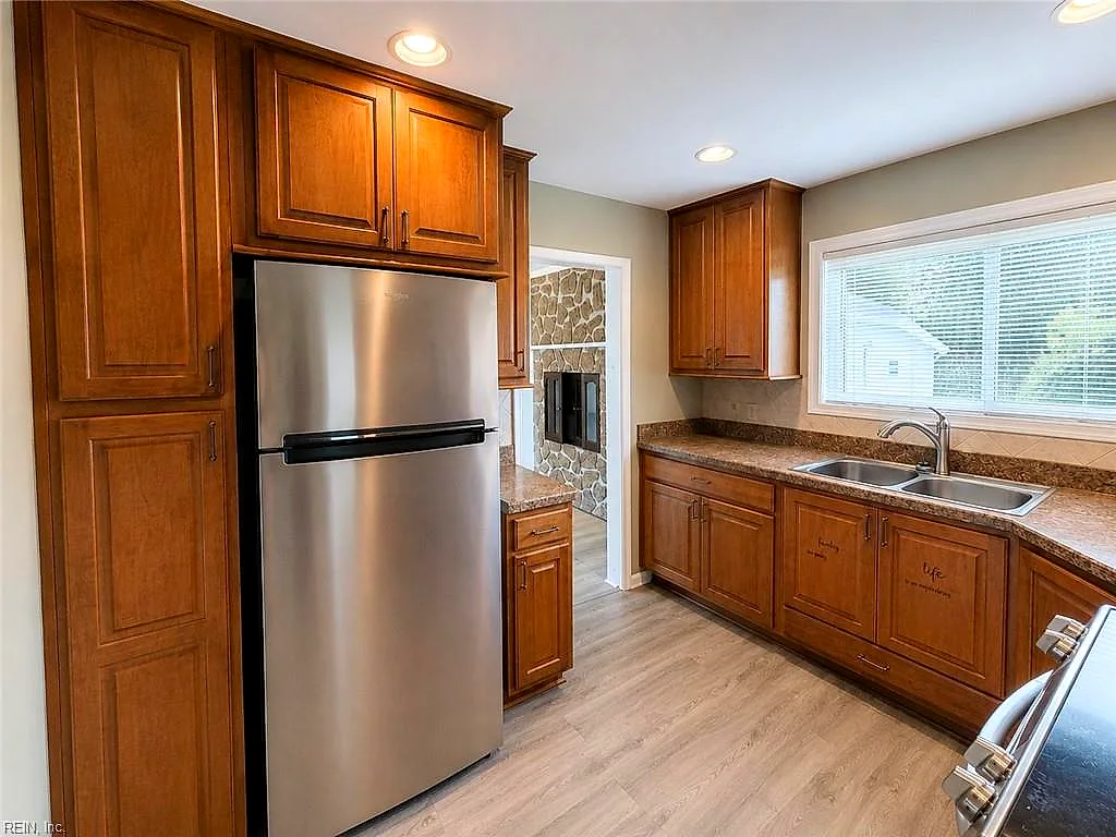 3617 Britt Ter, Virginia Beach — photo