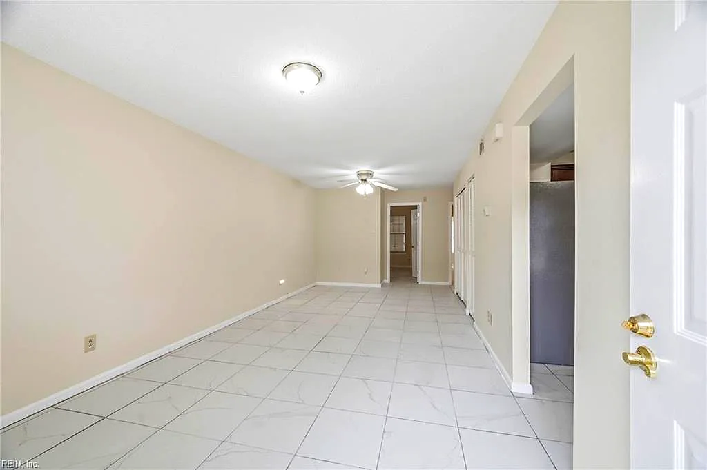3253 Scarborough Way, Virginia Beach — photo