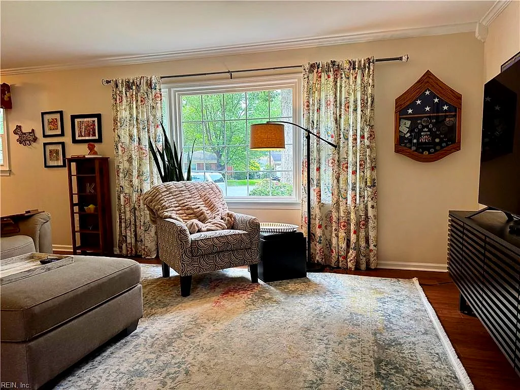 203 Manassas Ct, Hampton — photo