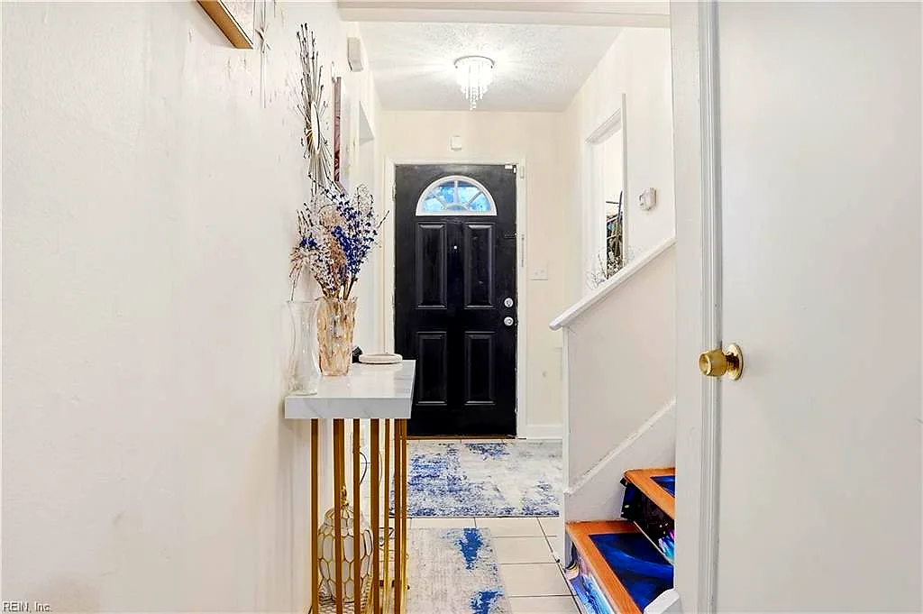 2133 Keller Ave #25 B, Norfolk — photo