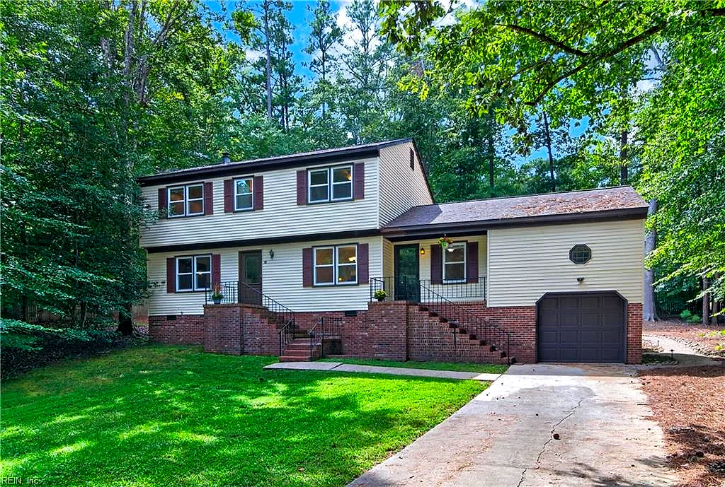 102 Castle LN, WILLIAMSBURG VA 23185