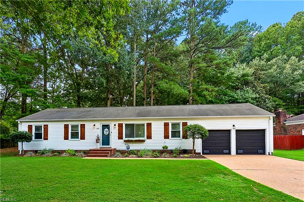 90 Rowe DR, POQUOSON VA 23662