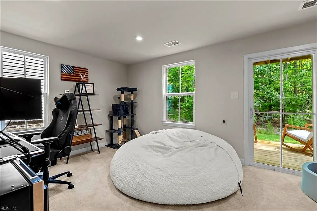 112 Pocosin Path, Poquoson — photo