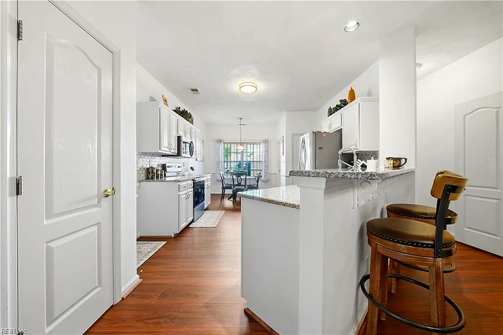 3123 Sterling Way #12, Portsmouth — photo