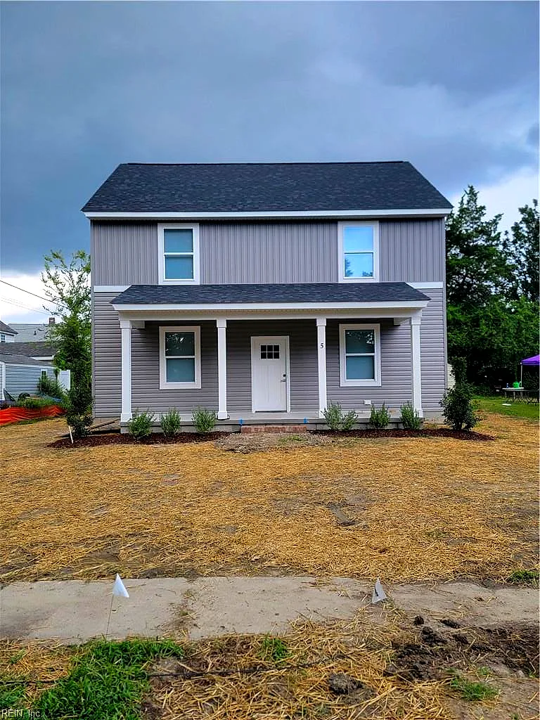 5 Barney PL, PORTSMOUTH VA 23702