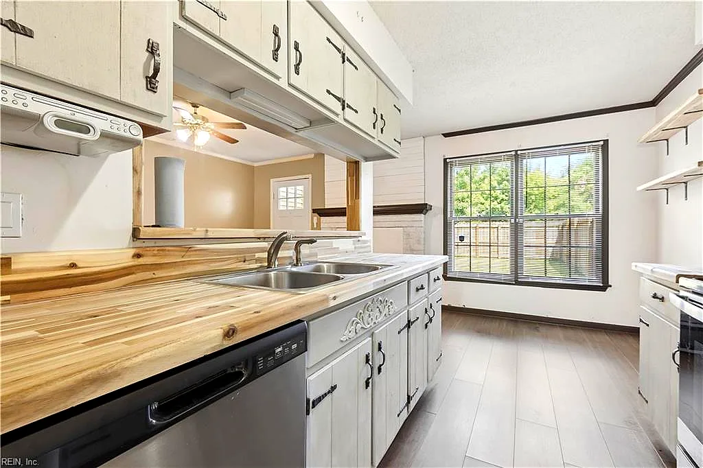 5504 Professor Ct, Virginia Beach — photo