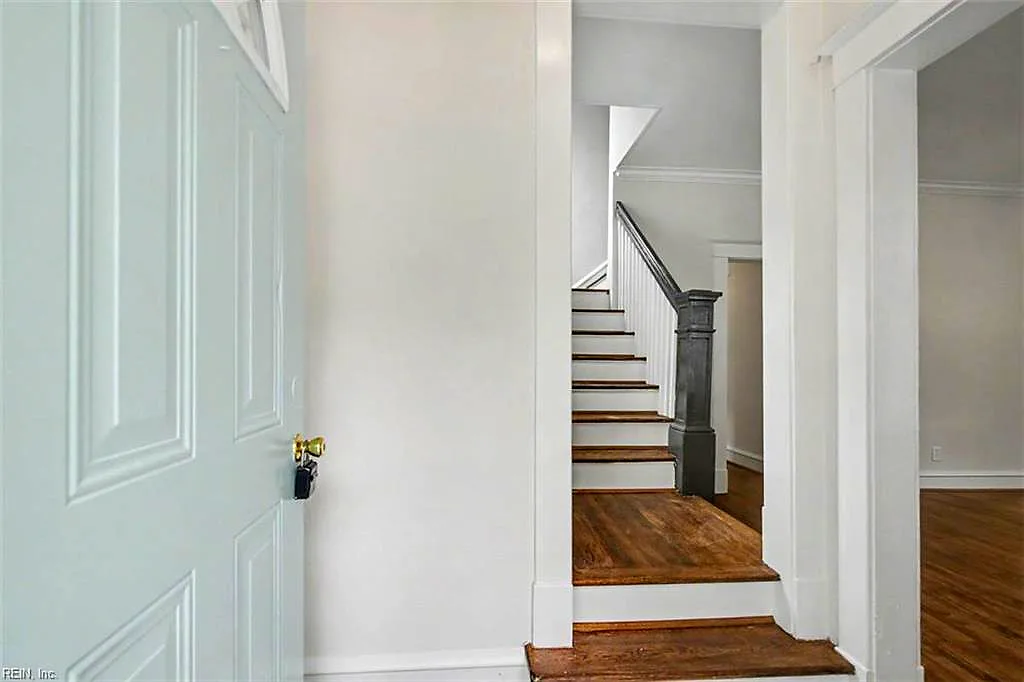 117 Pochin Pl, Hampton — photo