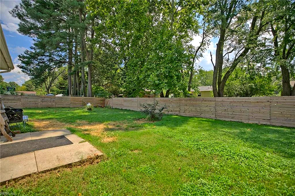 220 Larissa Dr, Newport News — photo
