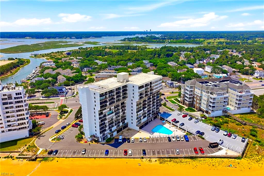 3558 Shore Dr #109, Virginia Beach — photo