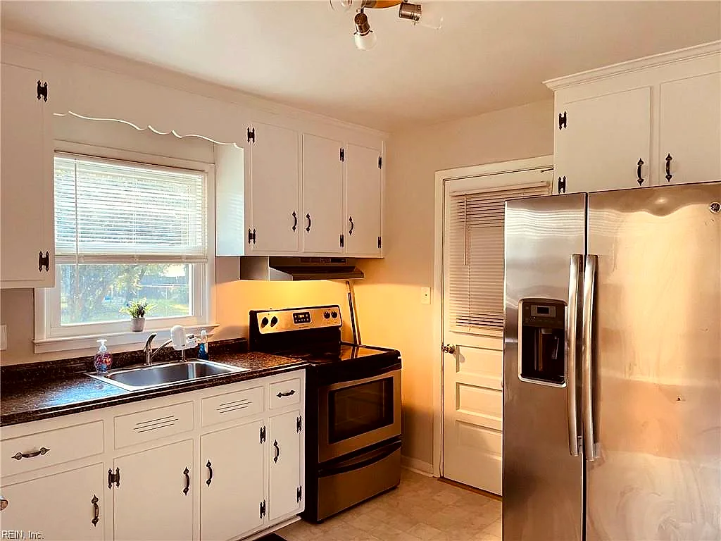 1112 Wilson Rd, Smithfield — photo