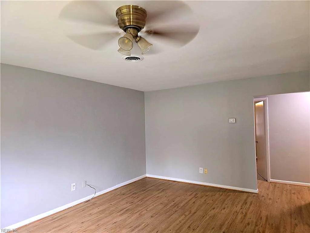 1818 Streamline Dr S, Virginia Beach — photo