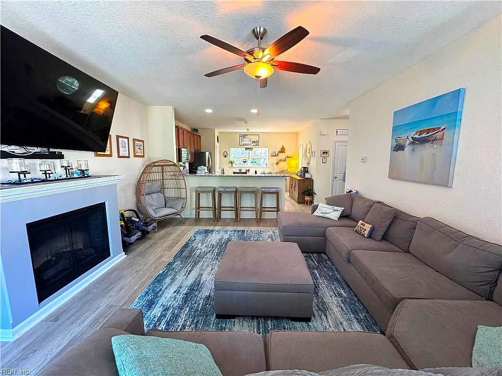 420 Heron Lndg, Virginia Beach — photo