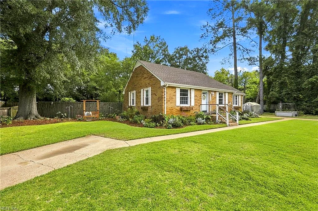 2704 Misty Point Rd, Chesapeake — photo