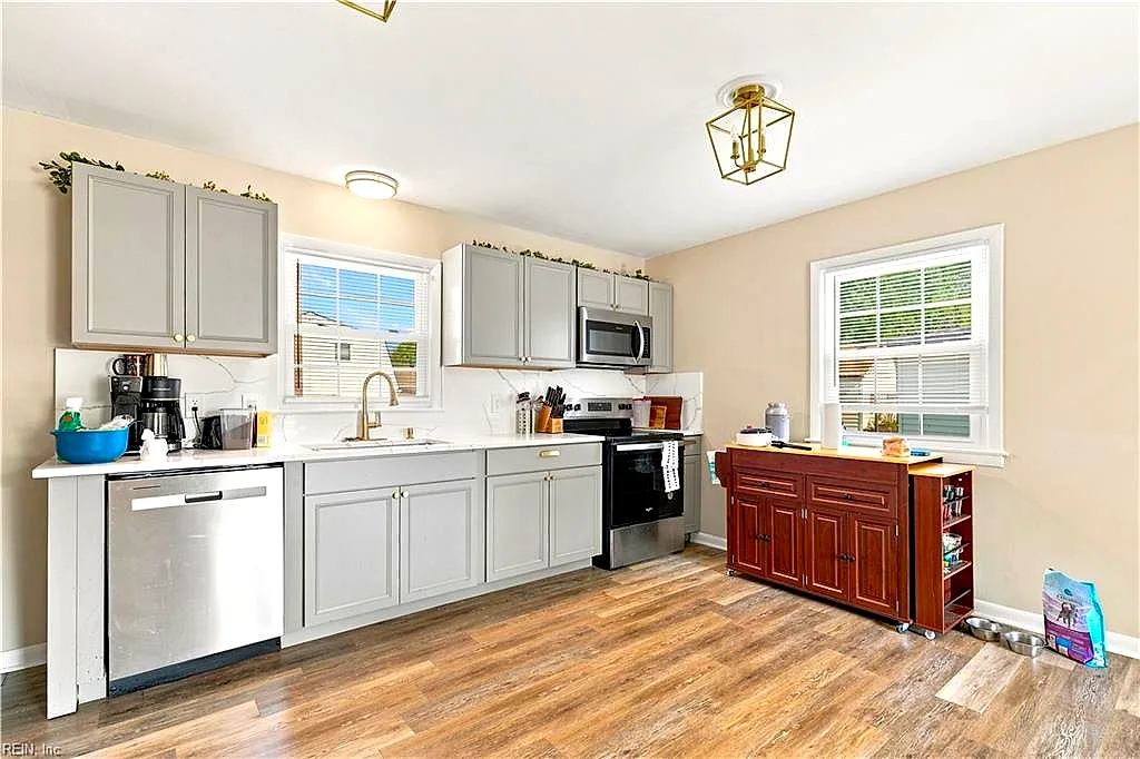 703 S Fallon Ct, Hampton — photo